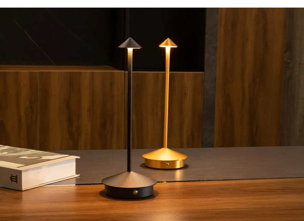 Modern Minimalist LED Table Lamp - DEHEERAN