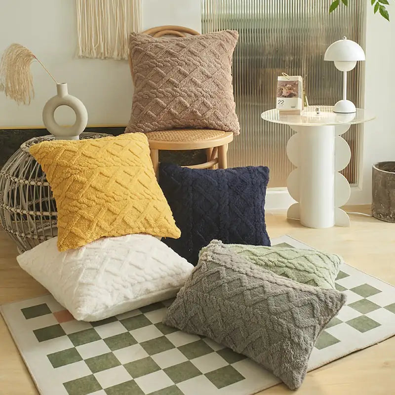 Jacquard Plush Geometric Throw Pillow Cover (Multi-Size) - DEHEERAN